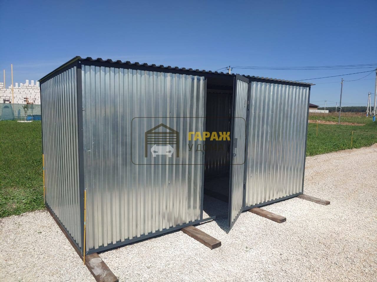 Гараж у дома. Каталог гаражей и хозблоков для любых нужд