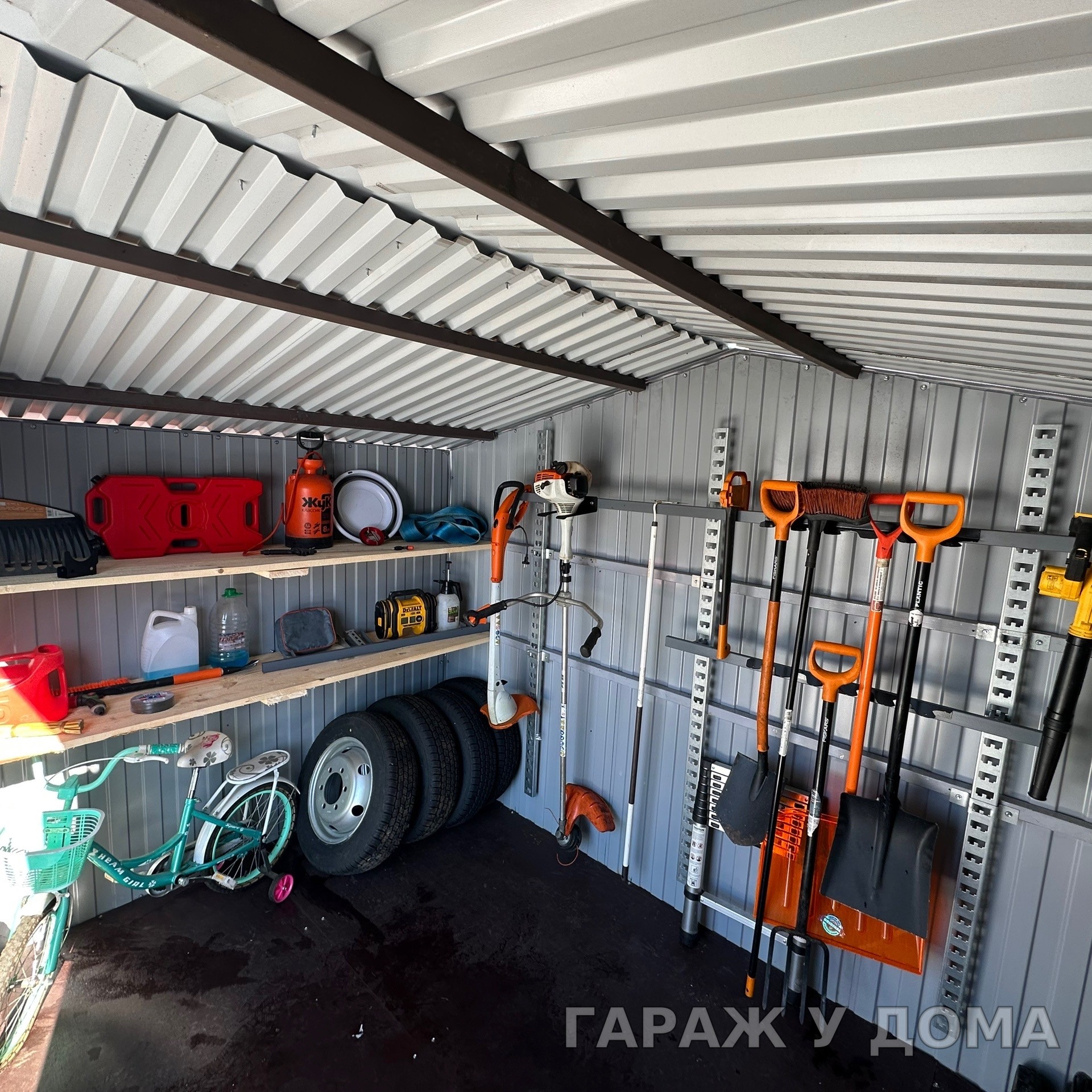 Гараж у дома. Каталог гаражей и хозблоков для любых нужд