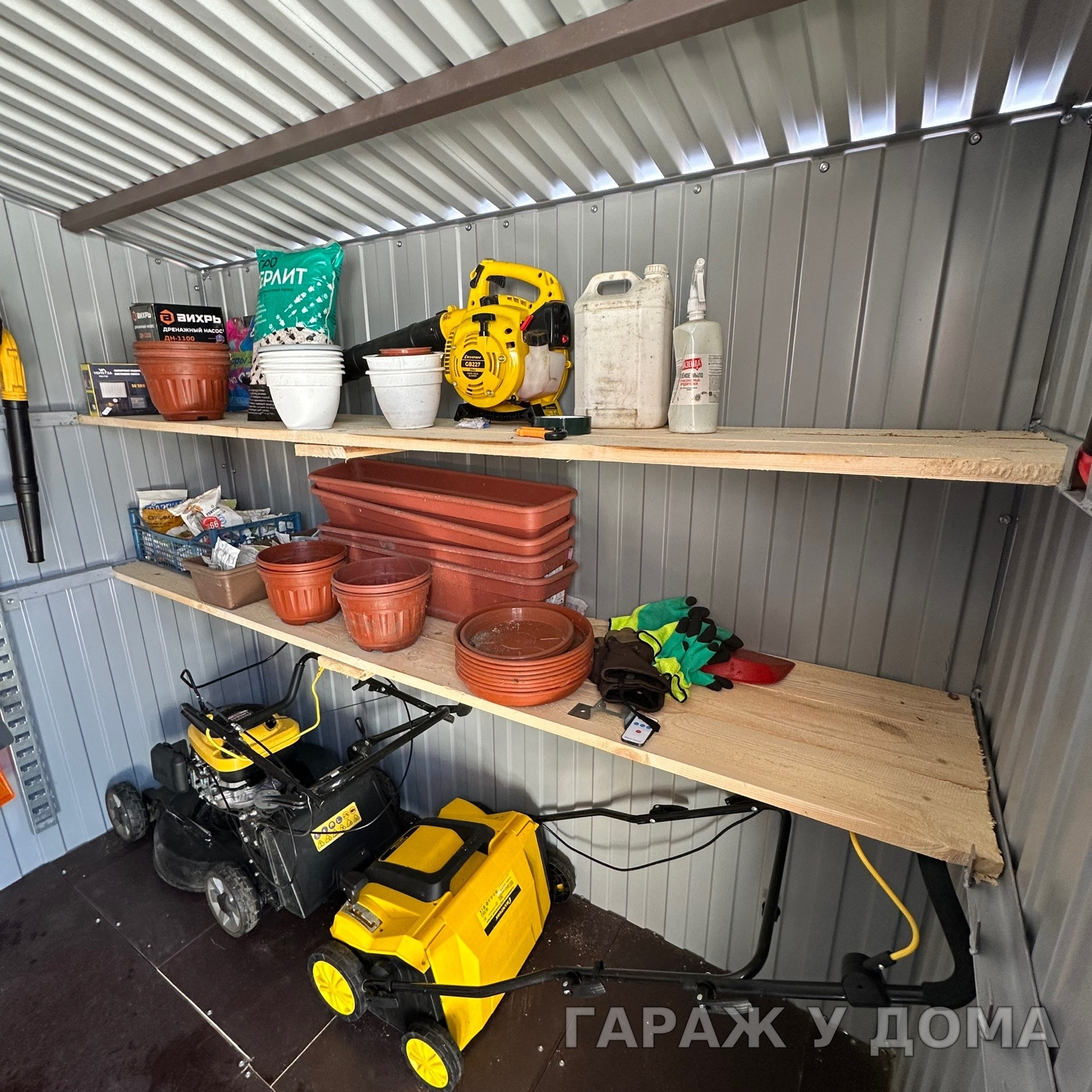 Гараж у дома. Каталог гаражей и хозблоков для любых нужд