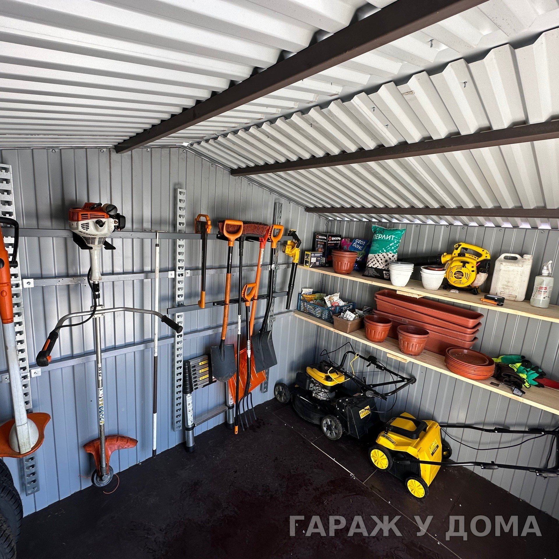 Гараж у дома. Каталог гаражей и хозблоков для любых нужд